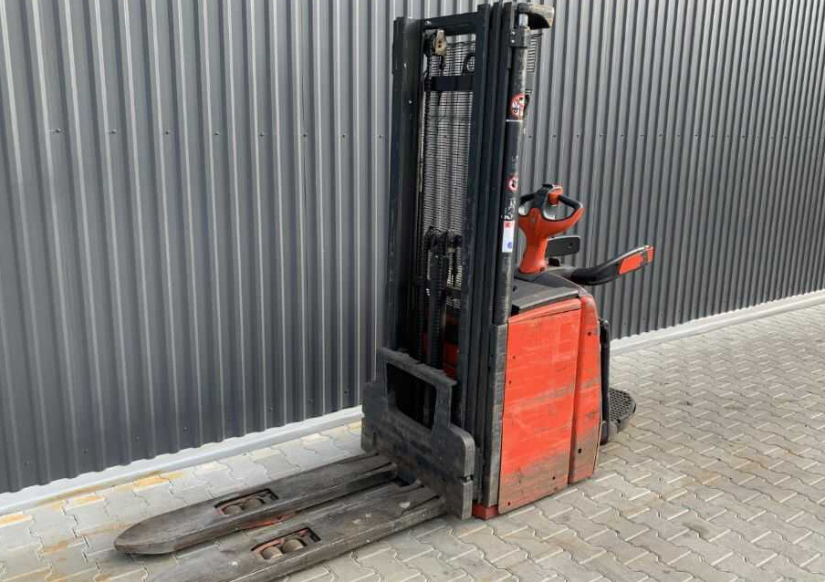 Стакер Linde L20AP: снимка 9