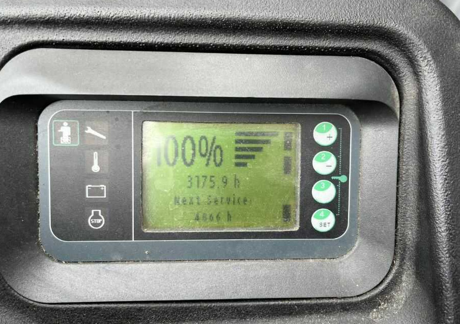 Linde P30C - Електрически влекач: снимка 3 Linde P30C - Електрически влекач: снимка 3