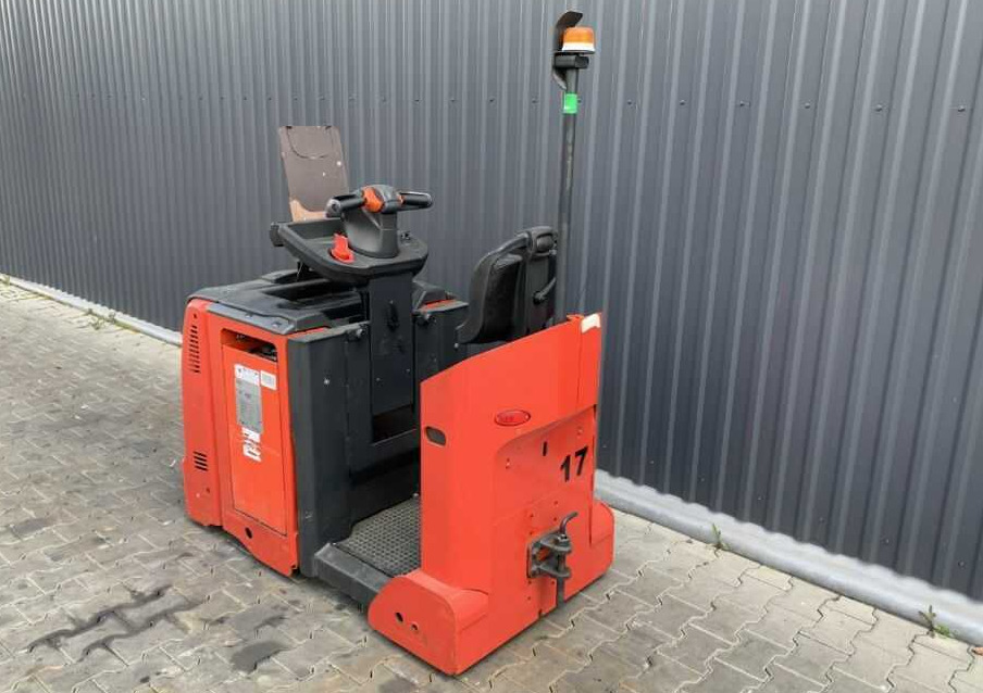 Linde P30C - Електрически влекач: снимка 3 Linde P30C - Електрически влекач: снимка 3