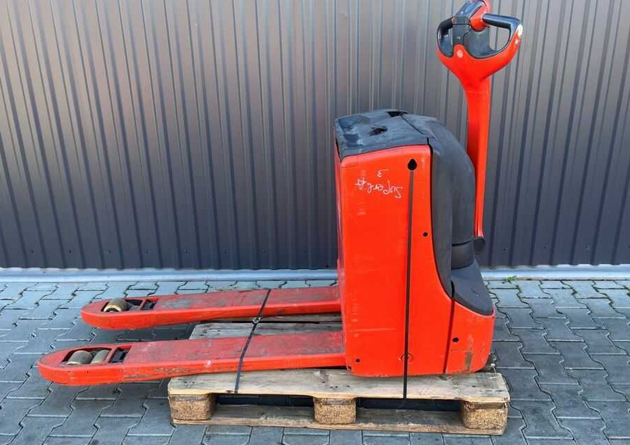 Linde T18 - Палетна количка: снимка 2 Linde T18 - Палетна количка: снимка 2
