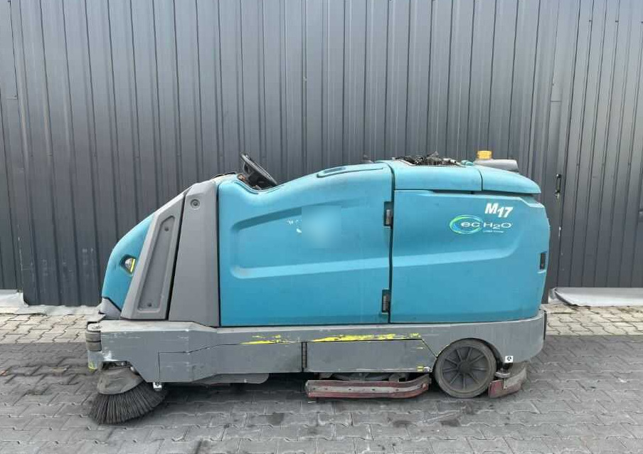 Tennant M17 - Индустриална прахосмукачка: снимка 2 Tennant M17 - Индустриална прахосмукачка: снимка 2
