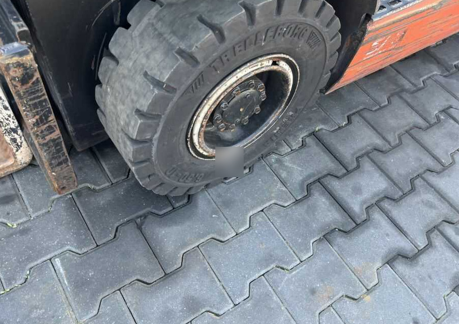 Лизинг на  Toyota 8FGF15 Toyota 8FGF15: снимка 8