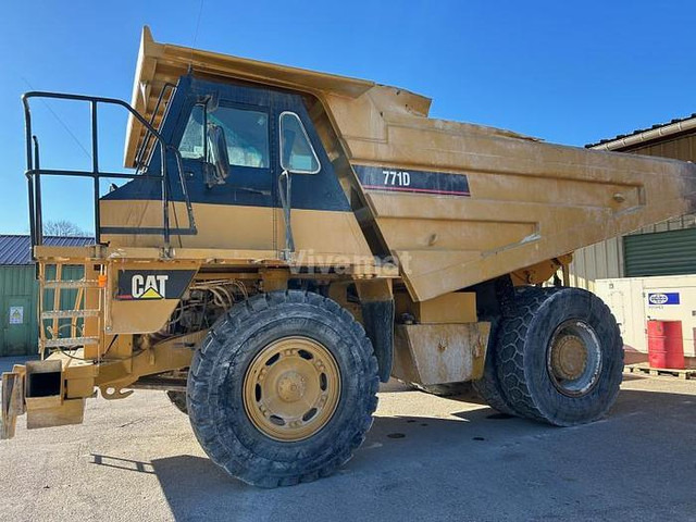 Caterpillar 771D - Самосвал: снимка 3 Caterpillar 771D - Самосвал: снимка 3