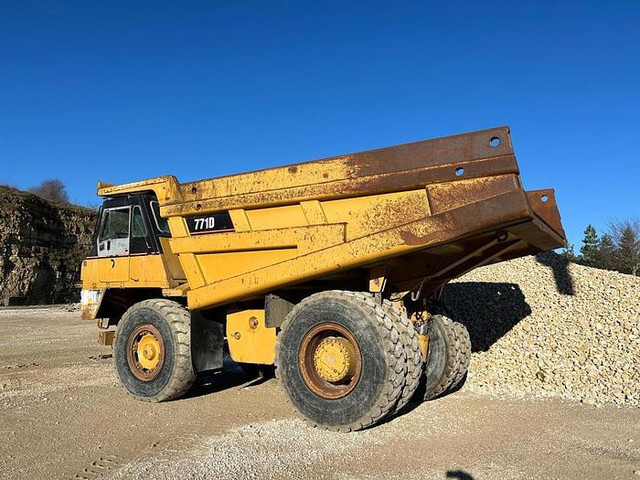 Caterpillar 771D - Кариерен самосвал: снимка 5 Caterpillar 771D - Кариерен самосвал: снимка 5