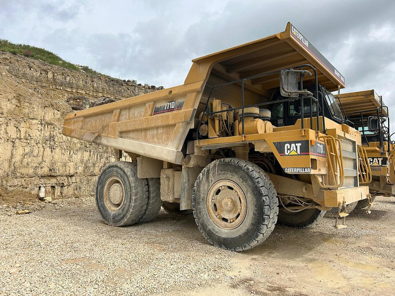 Caterpillar 771D - Кариерен самосвал: снимка 2 Caterpillar 771D - Кариерен самосвал: снимка 2