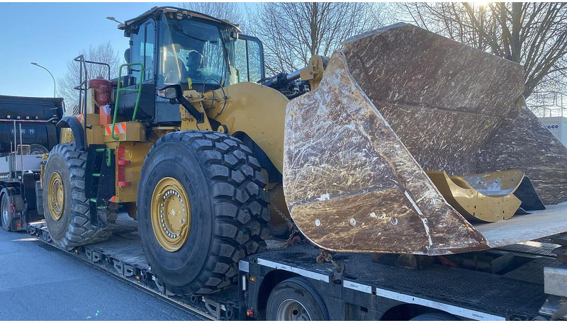 Товарач Caterpillar 980M -: снимка 12