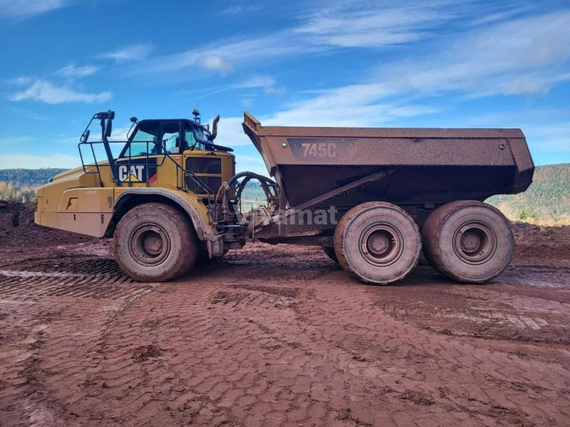 Caterpillar - Самосвал: снимка 3 Caterpillar - Самосвал: снимка 3
