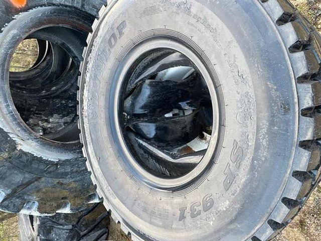 DUNLOP 12.00R20 SP931 - Гуми и джанти: снимка 3 DUNLOP 12.00R20 SP931 - Гуми и джанти: снимка 3