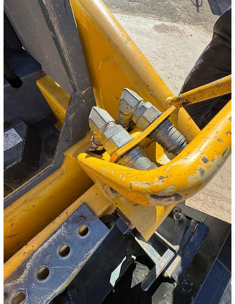 Gehl 1640 - Горска техника: снимка 5 Gehl 1640 - Горска техника: снимка 5