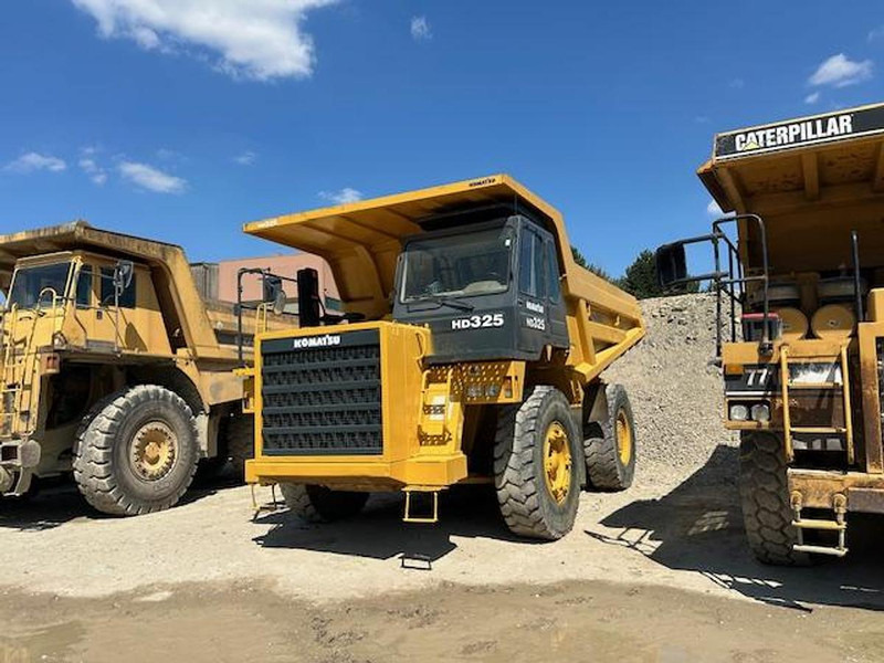 Komatsu HD325-6KE - Самосвал: снимка 2 Komatsu HD325-6KE - Самосвал: снимка 2