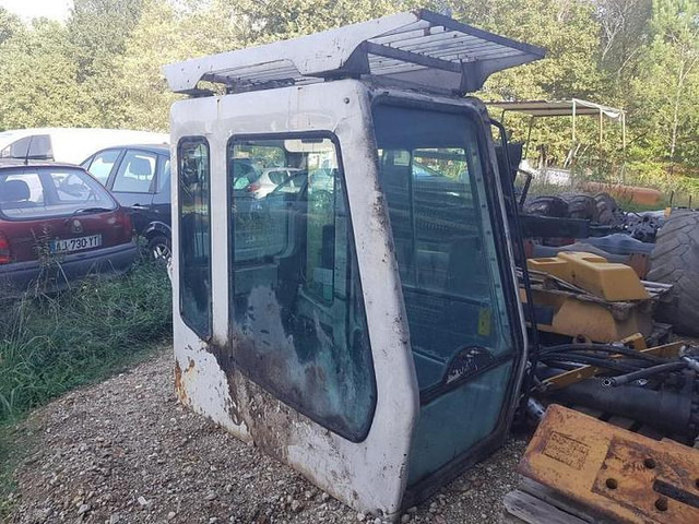 Liebherr A904 R904 A914 R914 A924 R924 A934 R934 A944 R944 A954 R954 - - Кабина за Строителна техника: снимка 3 Liebherr A904 R904 A914 R914 A924 R924 A934 R934 A944 R944 A954 R954 - - Кабина за Строителна техника: снимка 3