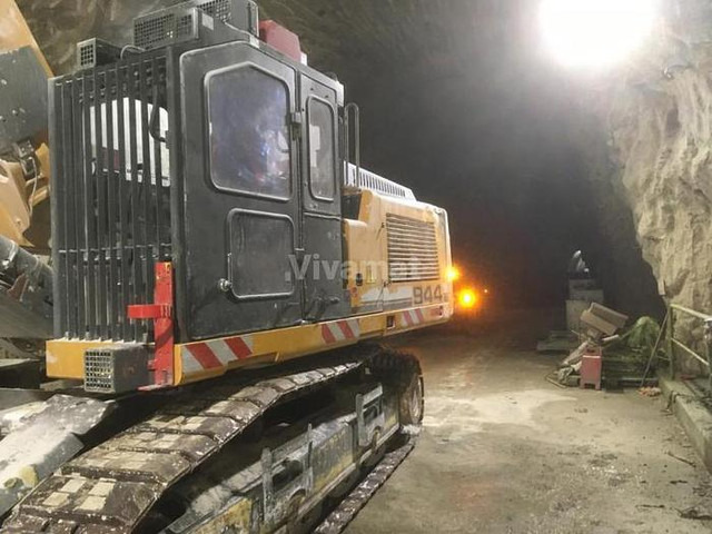 Liebherr R 944 C - Верижен багер: снимка 4 Liebherr R 944 C - Верижен багер: снимка 4