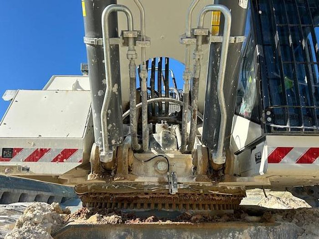Liebherr R9100 - Багер: снимка 4 Liebherr R9100 - Багер: снимка 4