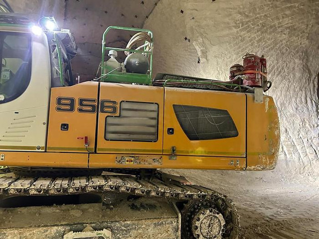 Liebherr R956HD - Верижен багер: снимка 4 Liebherr R956HD - Верижен багер: снимка 4