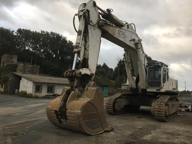 Liebherr R974B SHD - Багер: снимка 3 Liebherr R974B SHD - Багер: снимка 3