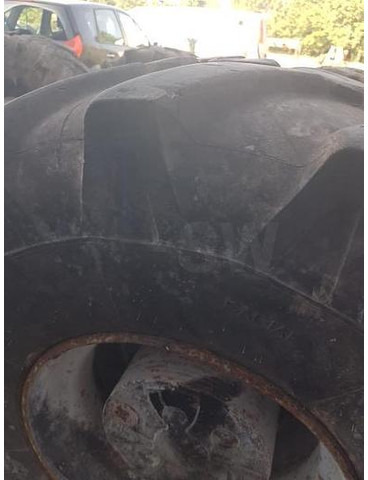 Michelin 18R19.5XF - Гуми и джанти: снимка 2 Michelin 18R19.5XF - Гуми и джанти: снимка 2