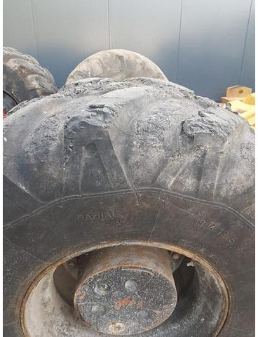 Michelin 18R19.5XF - Гуми и джанти: снимка 5 Michelin 18R19.5XF - Гуми и джанти: снимка 5