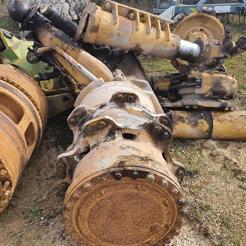 Caterpillar HG/08 VERRIN BENNE 769C 769D 771C 771D - - Резервни части: снимка 1 Caterpillar HG/08 VERRIN BENNE 769C 769D 771C 771D - - Резервни части: снимка 1