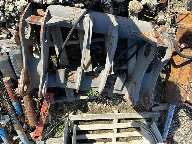 Volvo L120C/D/E/F/H L90C/D/E/F - Бързо сменник: снимка 3 Volvo L120C/D/E/F/H L90C/D/E/F - Бързо сменник: снимка 3