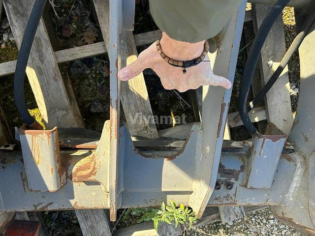 Volvo L120C/D/E/F/H L90C/D/E/F - Бързо сменник: снимка 4 Volvo L120C/D/E/F/H L90C/D/E/F - Бързо сменник: снимка 4