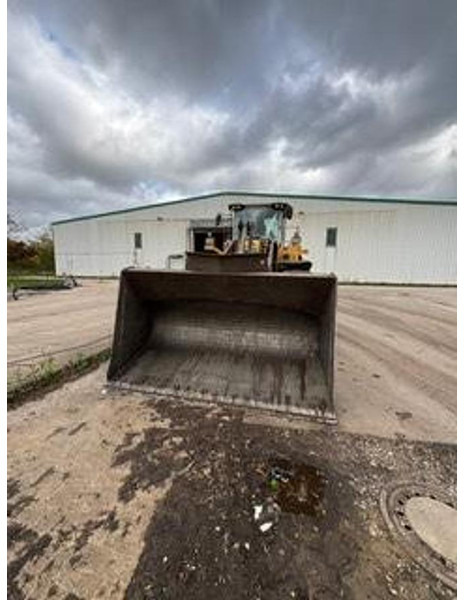 Volvo L150H - Колесен товарач: снимка 3 Volvo L150H - Колесен товарач: снимка 3