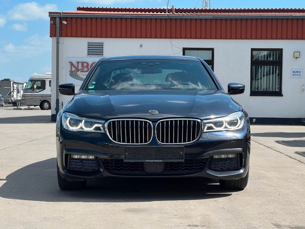 BMW 740D*xDrive*ACC* MASSAGE *STANDHE *LUFT*M PAKET BMW 740D*xDrive*ACC* MASSAGE *STANDHE *LUFT*M PAKET - Лек автомобил: снимка 2 BMW 740D*xDrive*ACC* MASSAGE *STANDHE *LUFT*M PAKET BMW 740D*xDrive*ACC* MASSAGE *STANDHE *LUFT*M PAKET - Лек автомобил: снимка 2