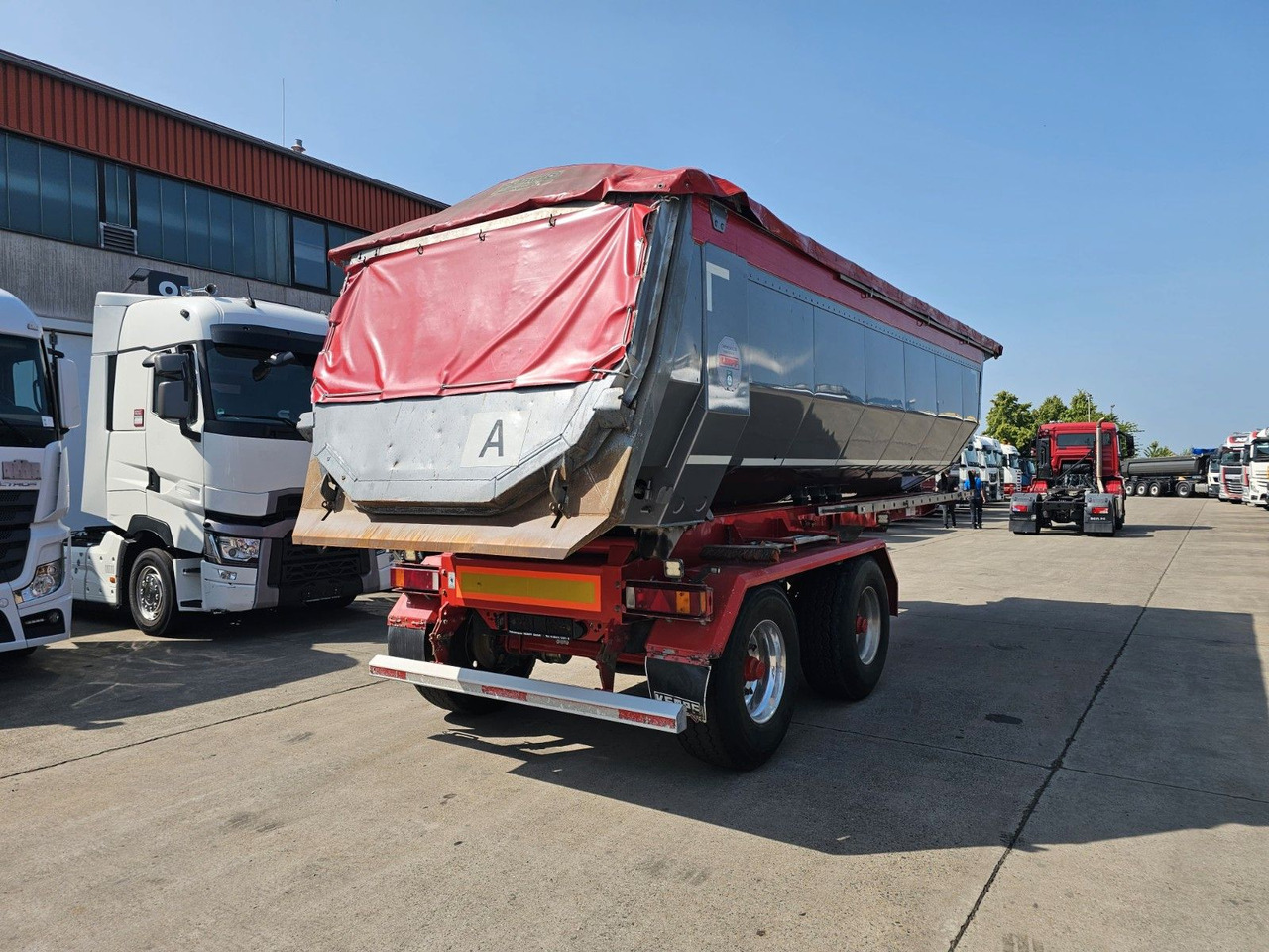 Kempf SKM 31/2 * KIPPMULDE * ELEK. VERDECK *LIFT * BPW - Самосвал полуремарке: снимка 5 Kempf SKM 31/2 * KIPPMULDE * ELEK. VERDECK *LIFT * BPW - Самосвал полуремарке: снимка 5