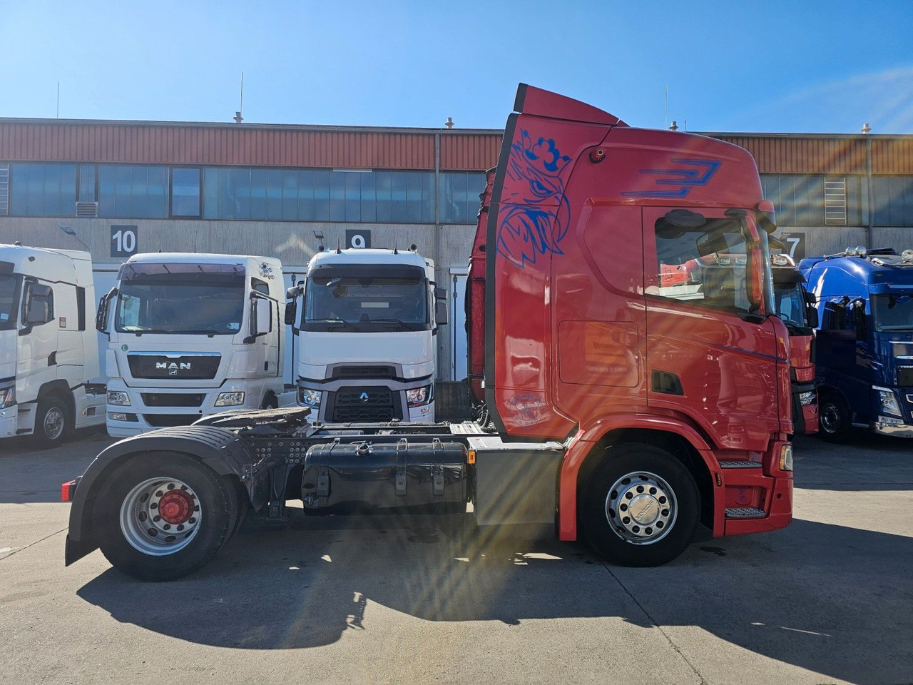 Scania R 460 * BRANDSCHADEN * ACC * RETARDER * LEDER * - Влекач: снимка 4 Scania R 460 * BRANDSCHADEN * ACC * RETARDER * LEDER * - Влекач: снимка 4
