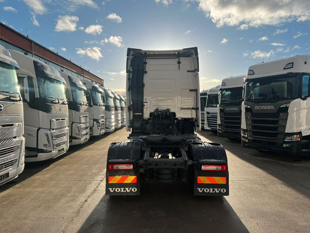 Volvo FH 500 * GLOBETROTTER * 2x TANK * - Влекач: снимка 5 Volvo FH 500 * GLOBETROTTER * 2x TANK * - Влекач: снимка 5