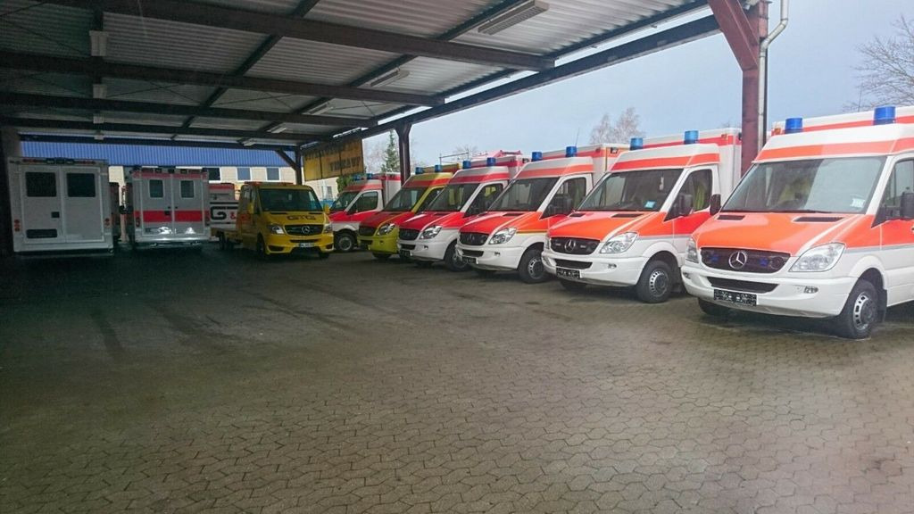 Mercedes-Benz Sprinter 516 CDI /on Stock / Mercedes-Benz Sprinter 516 CDI /on Stock / - Линейка: снимка 1 Mercedes-Benz Sprinter 516 CDI /on Stock / Mercedes-Benz Sprinter 516 CDI /on Stock / - Линейка: снимка 1