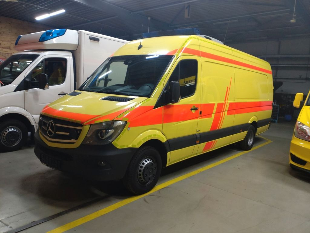 Mercedes-Benz Sprinter ITW RTW 519 2x on Stock - Линейка: снимка 3 Mercedes-Benz Sprinter ITW RTW 519 2x on Stock - Линейка: снимка 3