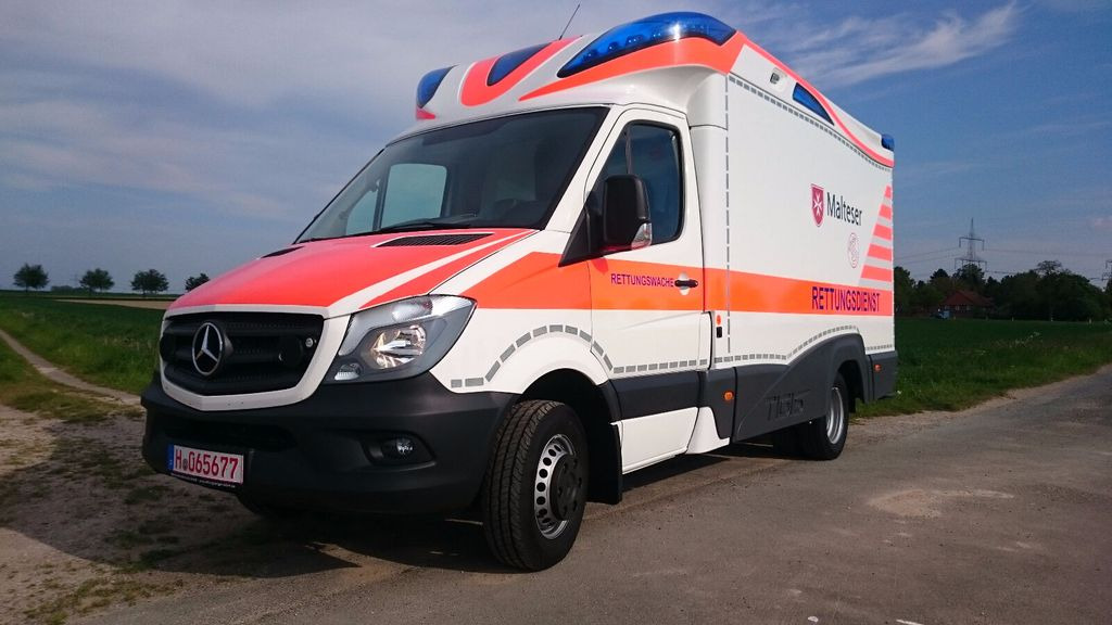 Mercedes-Benz Tigis Mod 2016 wie neu Mercedes-Benz Tigis Mod 2016 wie neu - Линейка: снимка 5 Mercedes-Benz Tigis Mod 2016 wie neu Mercedes-Benz Tigis Mod 2016 wie neu - Линейка: снимка 5