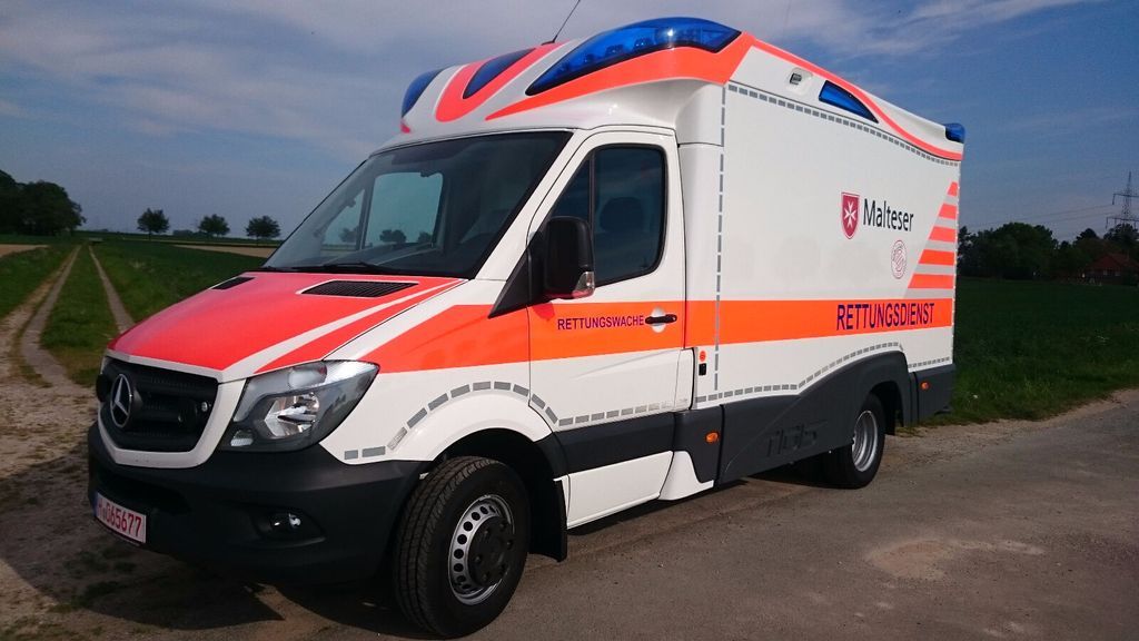 Mercedes-Benz Tigis Mod 2016 wie neu Mercedes-Benz Tigis Mod 2016 wie neu - Линейка: снимка 3 Mercedes-Benz Tigis Mod 2016 wie neu Mercedes-Benz Tigis Mod 2016 wie neu - Линейка: снимка 3