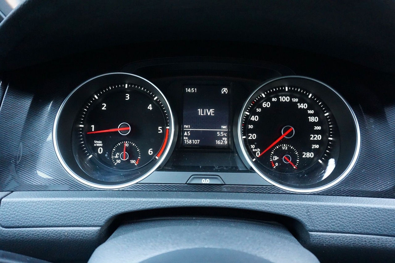 Volkswagen Golf 2.0 TDI DSG BMT GTD - Седан: снимка 5 Volkswagen Golf 2.0 TDI DSG BMT GTD - Седан: снимка 5