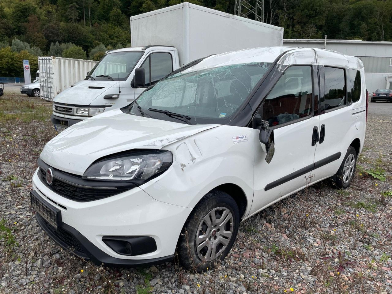 Fiat Doblo Maxi 1.6 M-Jet Euro6 Klima ZV - Пътнически бус: снимка 2 Fiat Doblo Maxi 1.6 M-Jet Euro6 Klima ZV - Пътнически бус: снимка 2