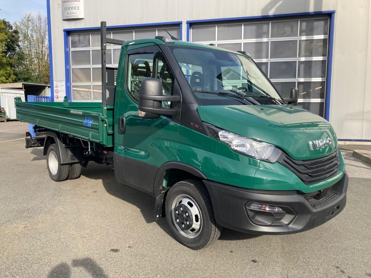 Iveco Daily 50C18H Iveco Daily 50C18H Euro6 Klima AHK ZV - Бус самосвал: снимка 2 Iveco Daily 50C18H Iveco Daily 50C18H Euro6 Klima AHK ZV - Бус самосвал: снимка 2