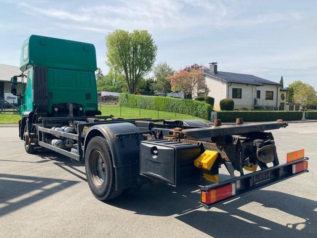 Iveco Stralis AT190S31/FP CM TOPSLEEPER Euro5 Intarder - Контейнеровоз/ Сменна каросерия камион: снимка 5 Iveco Stralis AT190S31/FP CM TOPSLEEPER Euro5 Intarder - Контейнеровоз/ Сменна каросерия камион: снимка 5