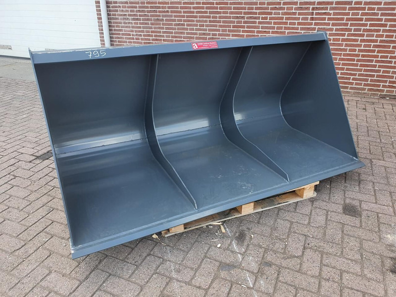 AGM volumebak 925 liter - Кофа: снимка 2 AGM volumebak 925 liter - Кофа: снимка 2