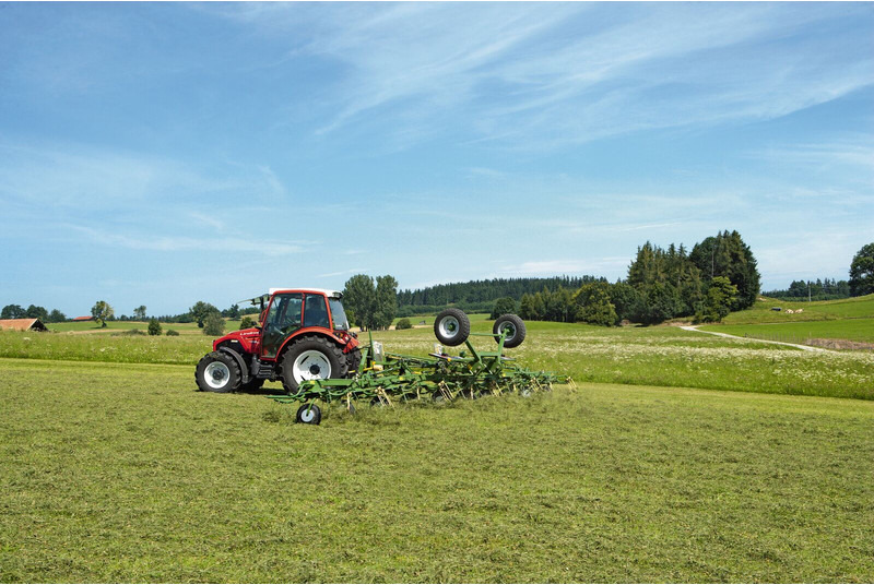 Krone getrokken schudders KWT met wielstel - Гребло/ Сенообръщачка: снимка 2 Krone getrokken schudders KWT met wielstel - Гребло/ Сенообръщачка: снимка 2