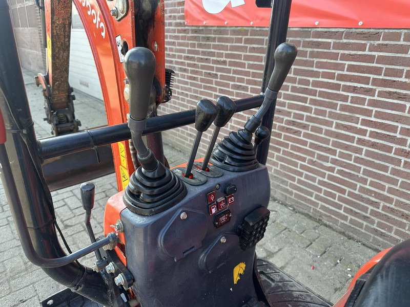 Мини багер Kubota KOO8-3: снимка 8