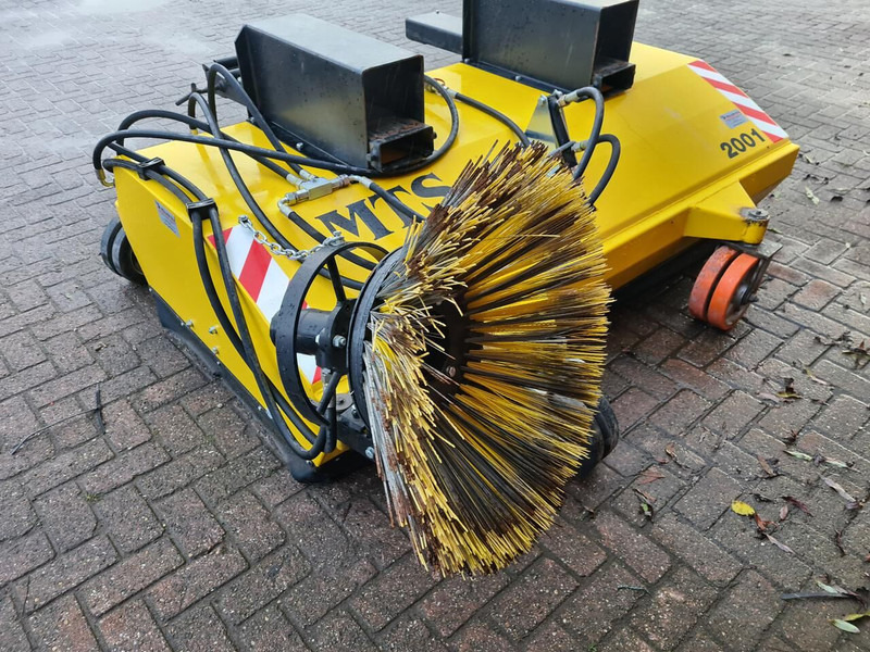 MTS bezem met lepel insteek - Четка: снимка 5 MTS bezem met lepel insteek - Четка: снимка 5