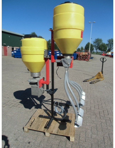 Onbekend - Тороразпръсквачка: снимка 4 Onbekend - Тороразпръсквачка: снимка 4