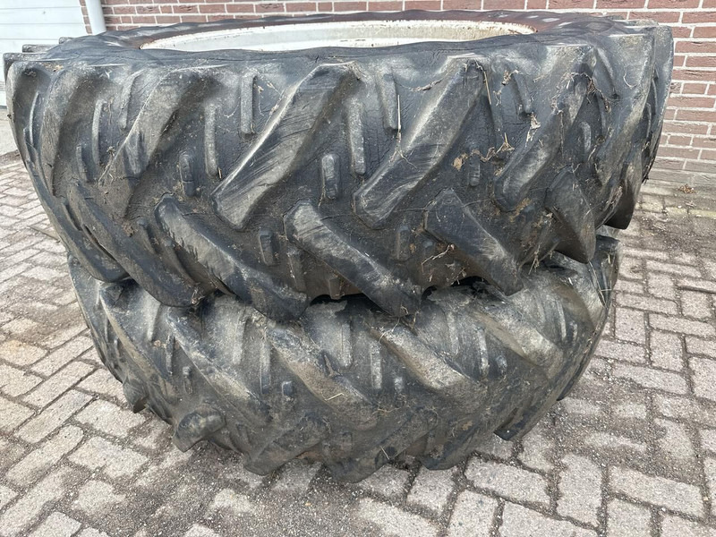 SET dubbelluchtbanden 16.9x38 - Gebruikt - Гуми и джанти: снимка 5 SET dubbelluchtbanden 16.9x38 - Gebruikt - Гуми и джанти: снимка 5