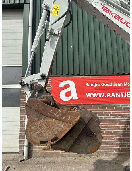 Takeuchi Kraan TB230 - Gebruikt - Мини багер: снимка 5 Takeuchi Kraan TB230 - Gebruikt - Мини багер: снимка 5