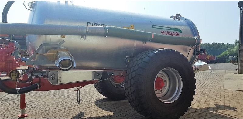 Vaia MB 45 Water tank - Разпръсквач за оборски тор: снимка 4 Vaia MB 45 Water tank - Разпръсквач за оборски тор: снимка 4
