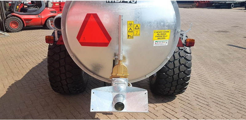 Vaia MB 45 Water tank - Разпръсквач за оборски тор: снимка 5 Vaia MB 45 Water tank - Разпръсквач за оборски тор: снимка 5
