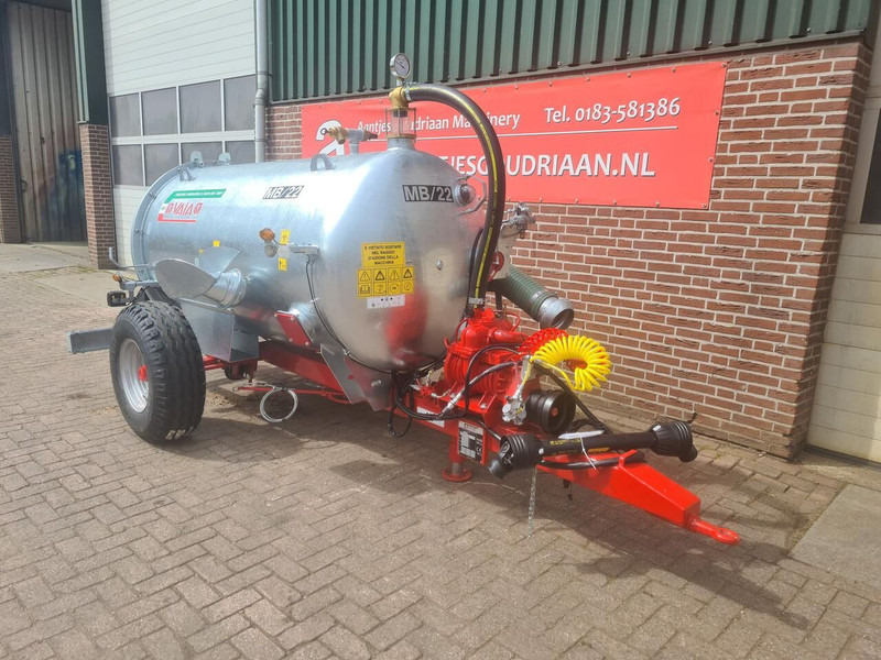 Vaia waterwagen MB22 - Разпръсквач за оборски тор: снимка 2 Vaia waterwagen MB22 - Разпръсквач за оборски тор: снимка 2