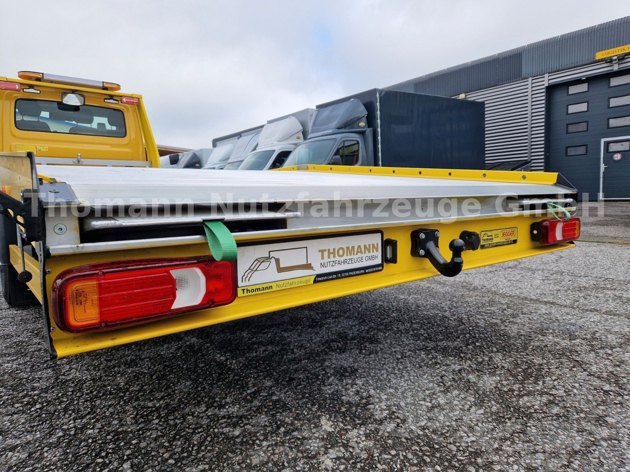 Iveco DAILY 70C18 Festplateau Alu Premium Navi ACC - Камион пътна помощ: снимка 5 Iveco DAILY 70C18 Festplateau Alu Premium Navi ACC - Камион пътна помощ: снимка 5