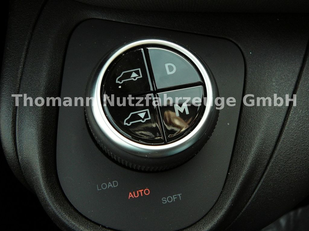 Нови Камион пътна помощ, Лекотоварен автомобил Iveco DAILY 72C18 Schiebeplateu Hubbrille Luftfed Navi: снимка 19
