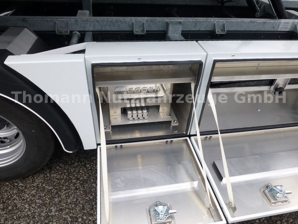 Нови Камион пътна помощ, Лекотоварен автомобил Iveco DAILY 72C18 Schiebeplateu Luftfed Navi: снимка 13